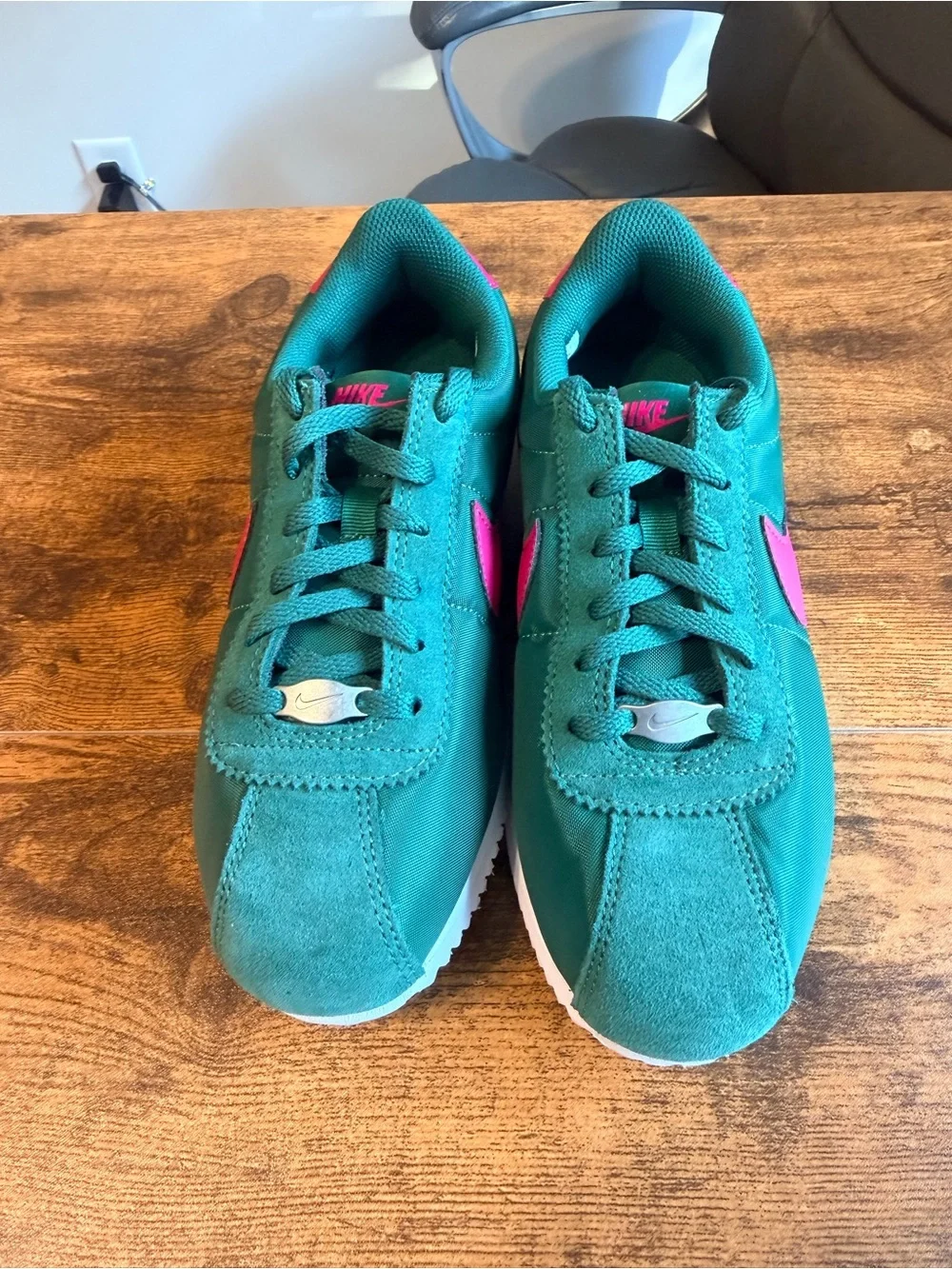 Nike Women's Teal and Pink Classic Cortez-Style Sneakers 4.5Y/6W